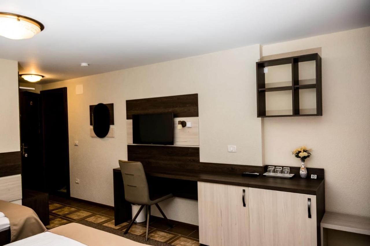 Domino Residence Zimandcuz Exterior foto